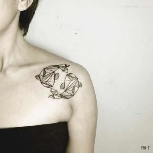 35 Pisces Tattoo Designs For Girl - Visual Arts Ideas