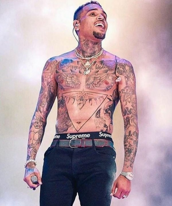 Chris Brown S Tattoo Collection On The Head Neck Chest And Both Hands Visual Arts Ideas